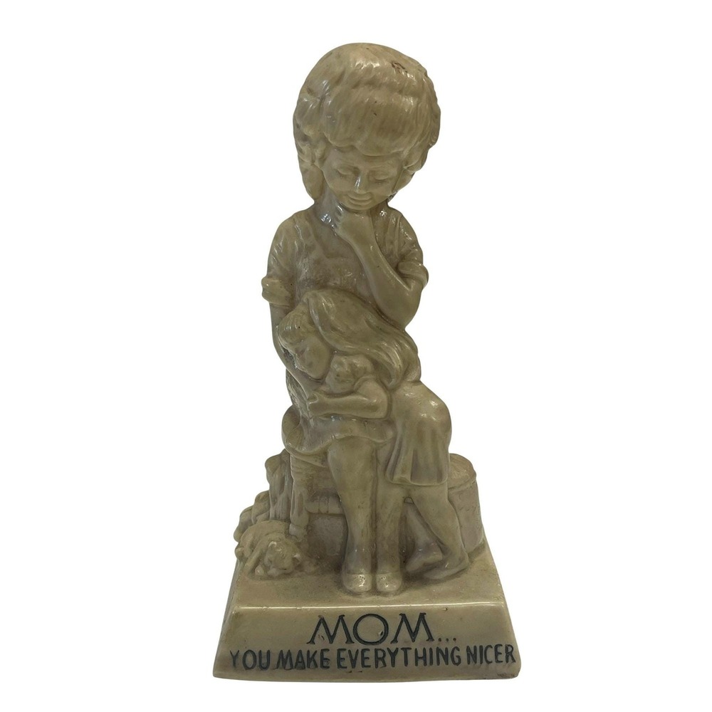 Vintage R.W. Berries Mom Figurine 1841 You Make Everything Nicer Made‎ In USA